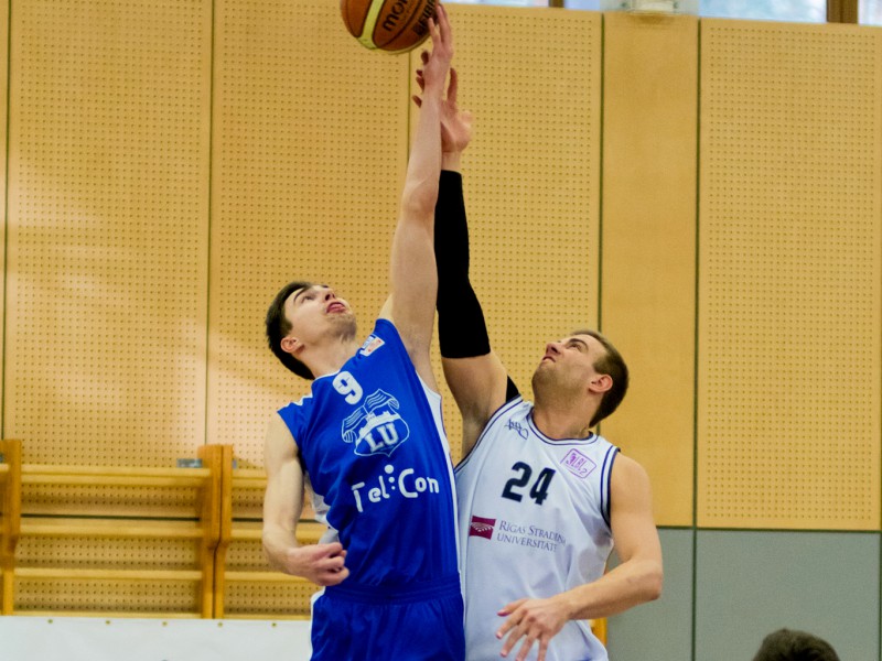 Latvijas Universiāde basketbolā: 3.gadu pēc kārtas vīriešu finālā cīnīsies LU un RSU