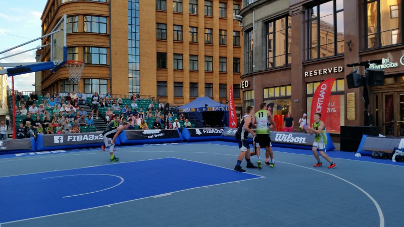 FIBA 3x3 basketbols: Latvijas komandas spēlēs ceturtdaļfinālā