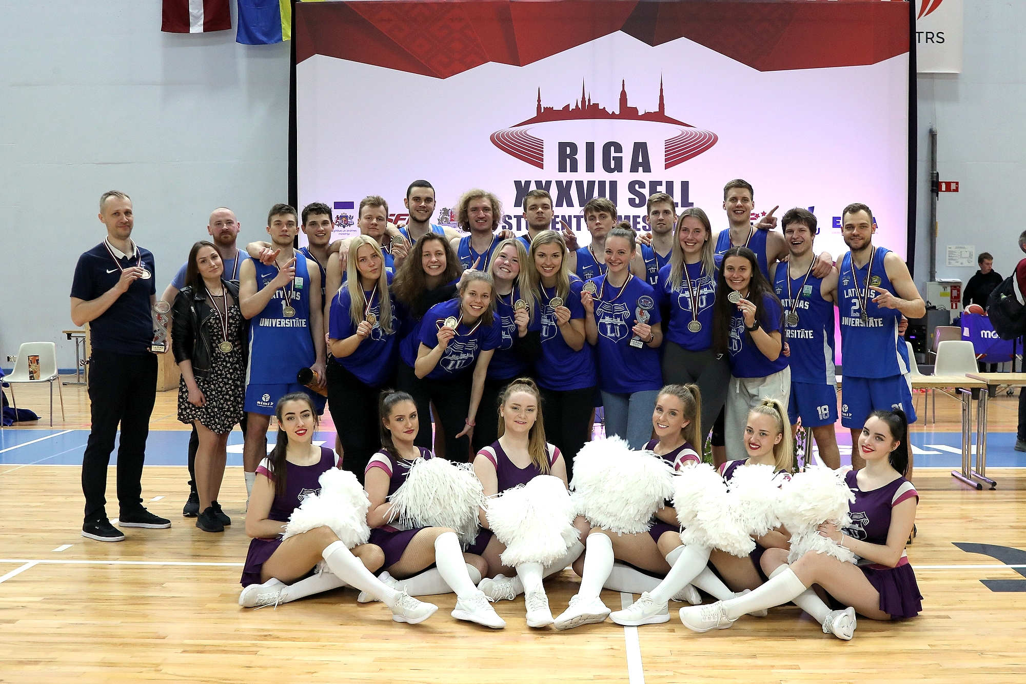 XXXVII SELL spēļu basketbola turnīrā dubultuzvaru izcīna Latvijas Universitāte