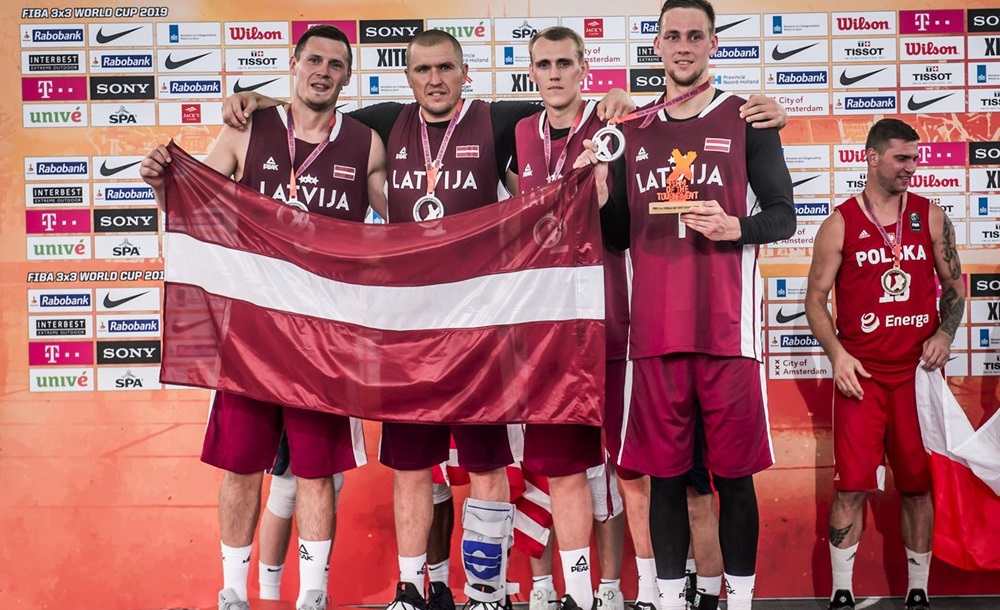 3x3 Pasaules kauss: Latvijai Līgo vakars sudraba krāsās 