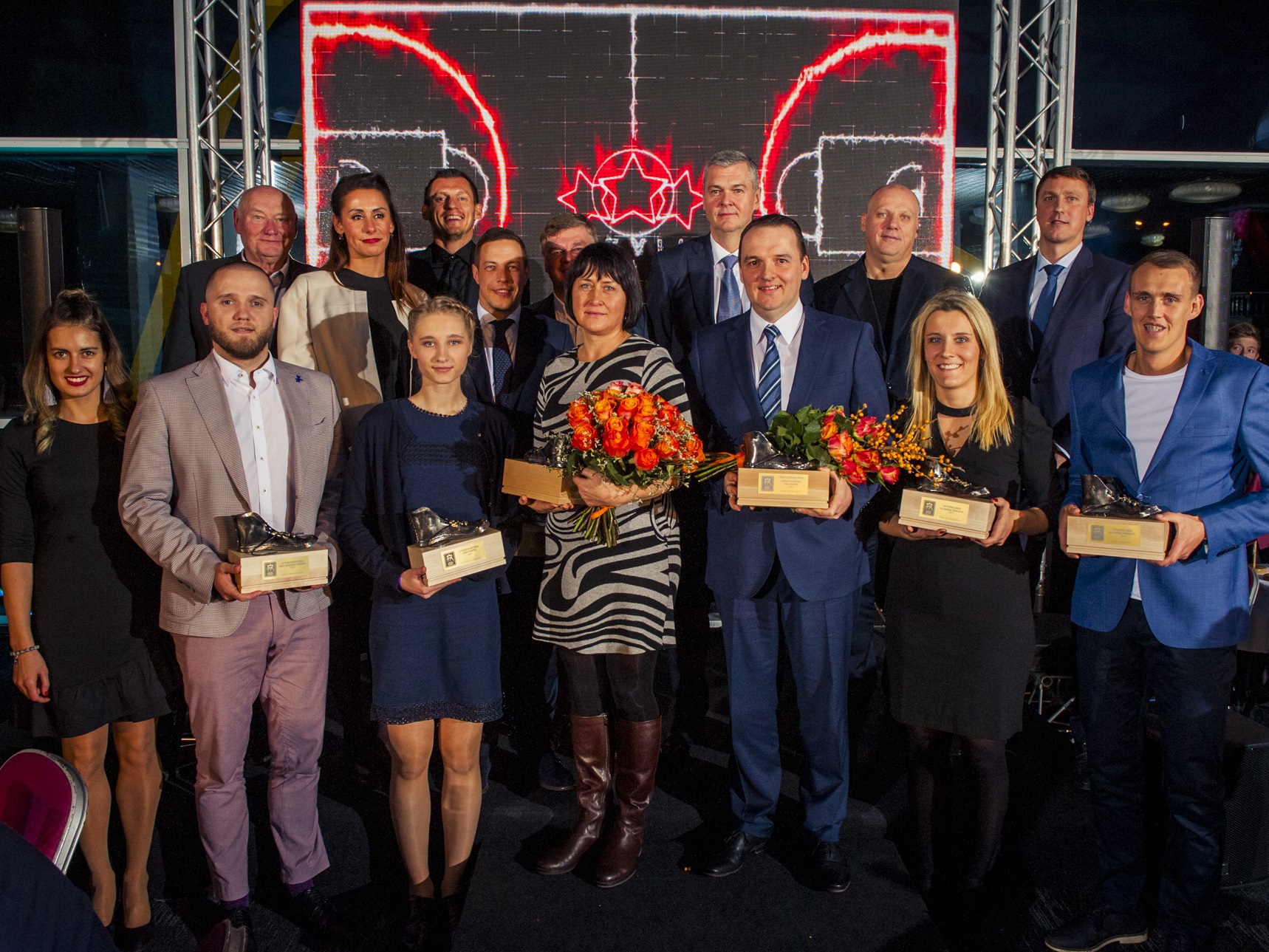 Gada balvas basketbolā'2017: Mārtiņš Zībarts, Kristaps Porziņģis, Anete Šteinberga un...