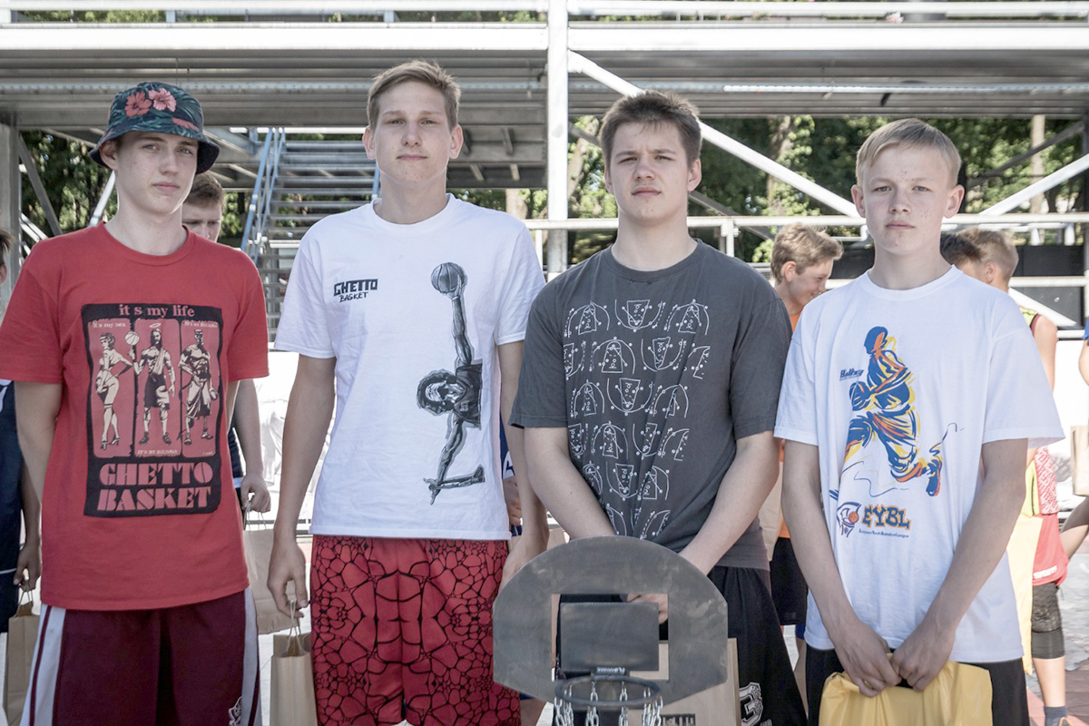 “Ghetto Basket” 3x3 skolu čempionāta pirmie uzvarētāju tituli Rīgai, Daugavpilij un Druvai