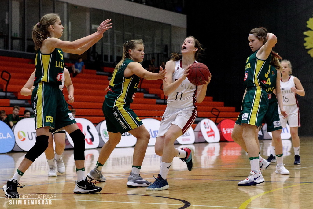 U14 meitenes: Slovēnijas turnīrā izcīnīta 5.vieta