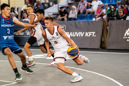 3x3 U18 Pasaules kauss: pusceļā puišiem 1-1, meitenēm 0-2