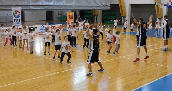 Foto: „Basketbols aicina” ciemojās Saldū