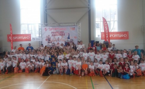 Sportland pirmie soļi basketbolā: ar Porziņģi  tiksies mazie jelgavnieki