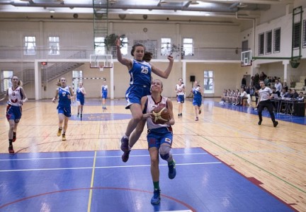 Foto: Emocijas, prieki un pārdzīvojumi Sportland U15 grupas meitenēm finālos