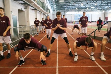 Foto: Baltijas jūras kausa izcīņā Latvijas U16 puiši izcīna uzvaru pār Zviedriju