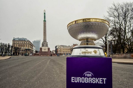 Rīgā savu ceļojumu uzsāk 'EuroBasket 2017' Eiropas čempionu kauss 