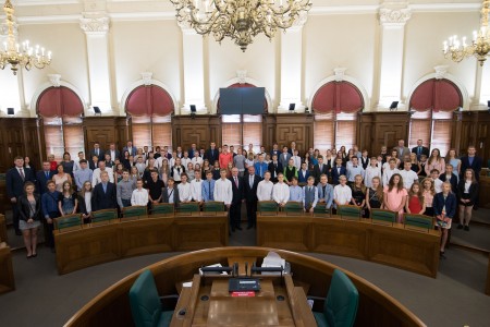 Saeimā sveic LJBL sezonas izcilniekus