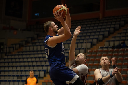 Liepājas basketbola čempionātā noskaidroti visi pusfināla dalībnieki