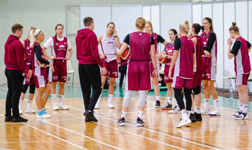 Sieviešu valstsvienība: ceturtdien plkst.19:45 ar Vāciju par 2. vietu grupā; LTV7 tiešraide