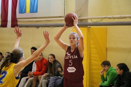 U16 meitenes: ierindā palikušas 17 kandidātes