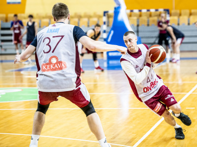 Toms Leimanis “Basketstudijā 2+1”: “… lai piekarinātu manu kreklu zālē pie griestiem”