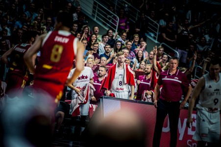 Vīriešu valstsvienība: uz Pasaules kausa izcīņas spēlēm Zviedrijā un Ukrainā dodas 13 basketbolisti