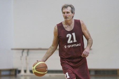 Maksibasketbols K60+: 