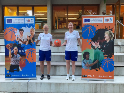 Latvijas duets piedalījies FIBA sieviešu basketbola nometnē